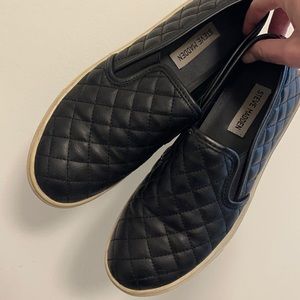 Steve Madden Slip one